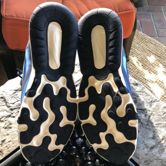 Nike Air Max 270 React Pacific/Hyper Blue CI3866 400 running Size 8.5 men's - Picture 9 of 16